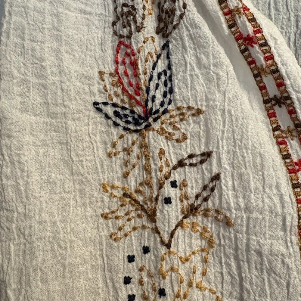 J. Jill White Embroidered Blouse - Picture 4 of 7